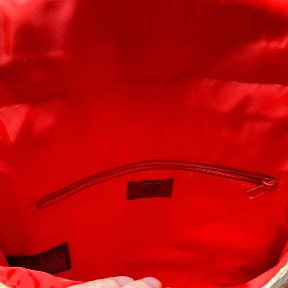 NWOT Raffia and Patent Clutch - Picture 6 of 9